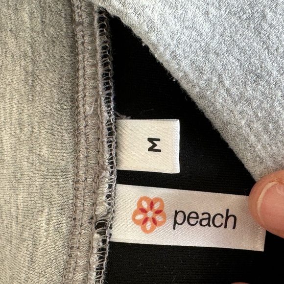 Peach - Picture 7 of 10